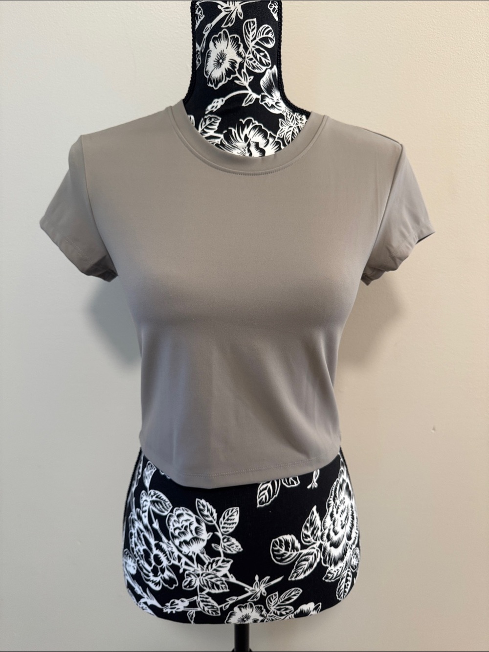 Zenana Interlock Short Sleeve Crop Top